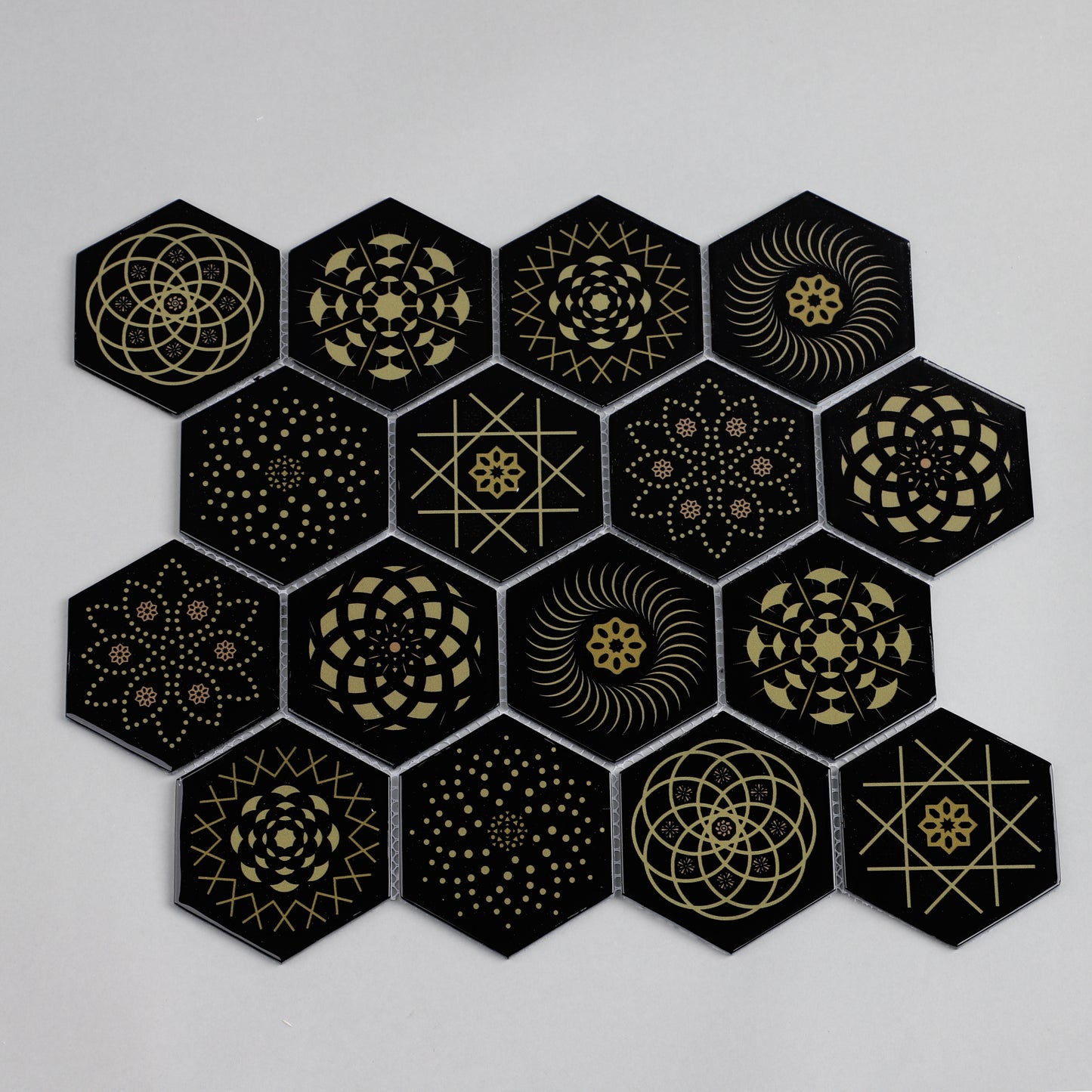 Mosaic Stone & Glass Blend - HEX, Black Universe, Medium, 340x280 - 73mm