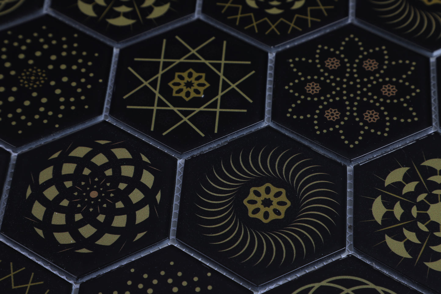 Mosaic Stone & Glass Blend - HEX, Black Universe, Medium, 340x280 - 73mm