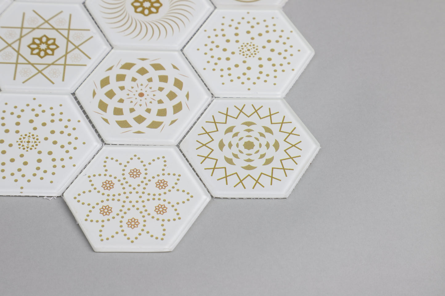 Mosaic Stone & Glass Blend - HEX, White Universe, Medium, 340x280 - 73mm