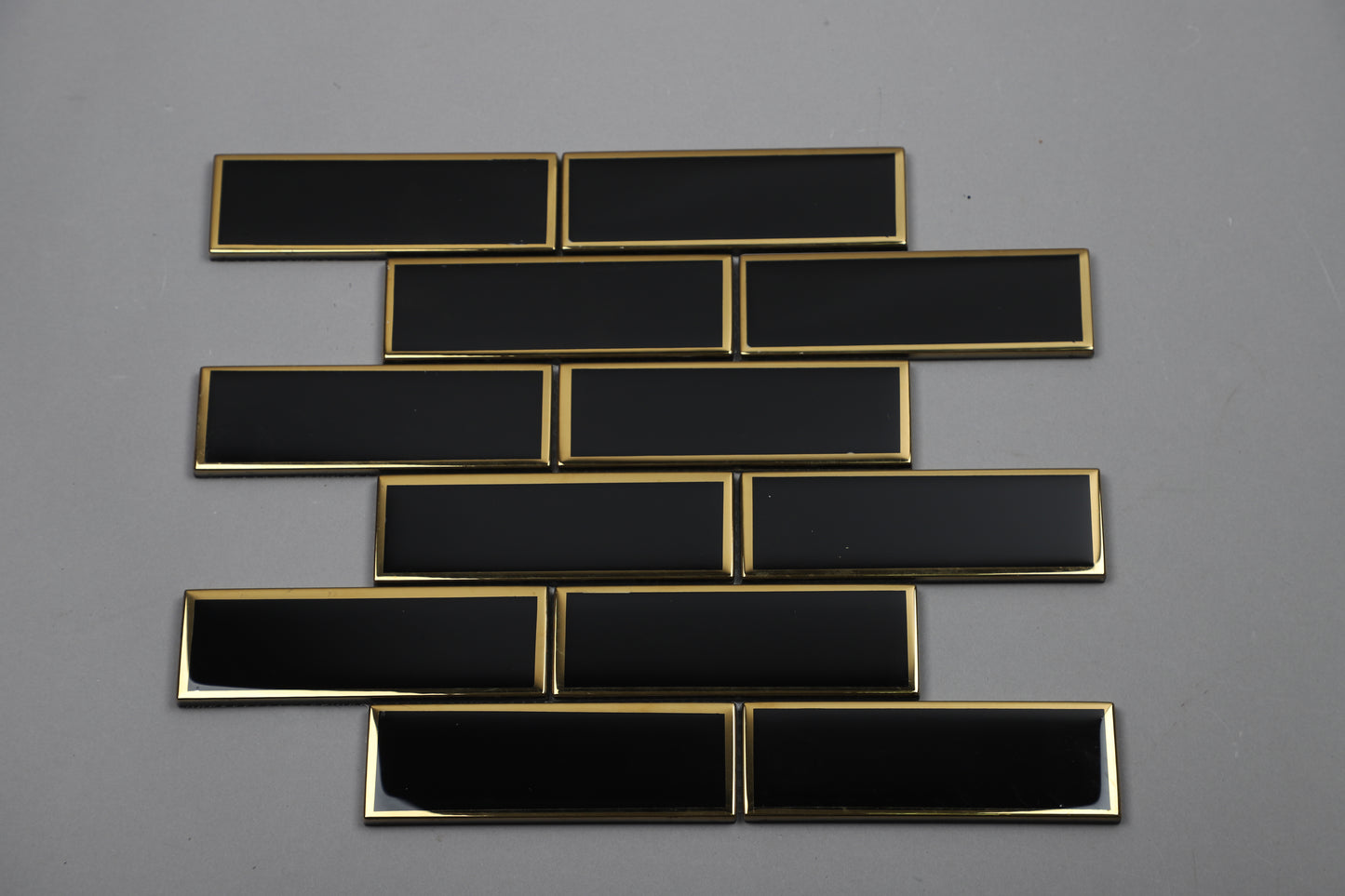 Mosaic Glass - Metro, Black w Gold Border, 300x300
