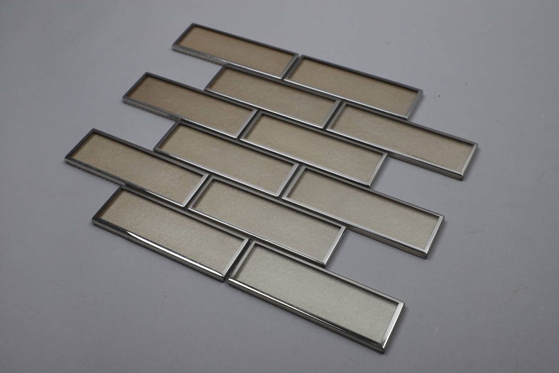 Mosaic Glass - Metro, Coffee w Silver Border, 300x300