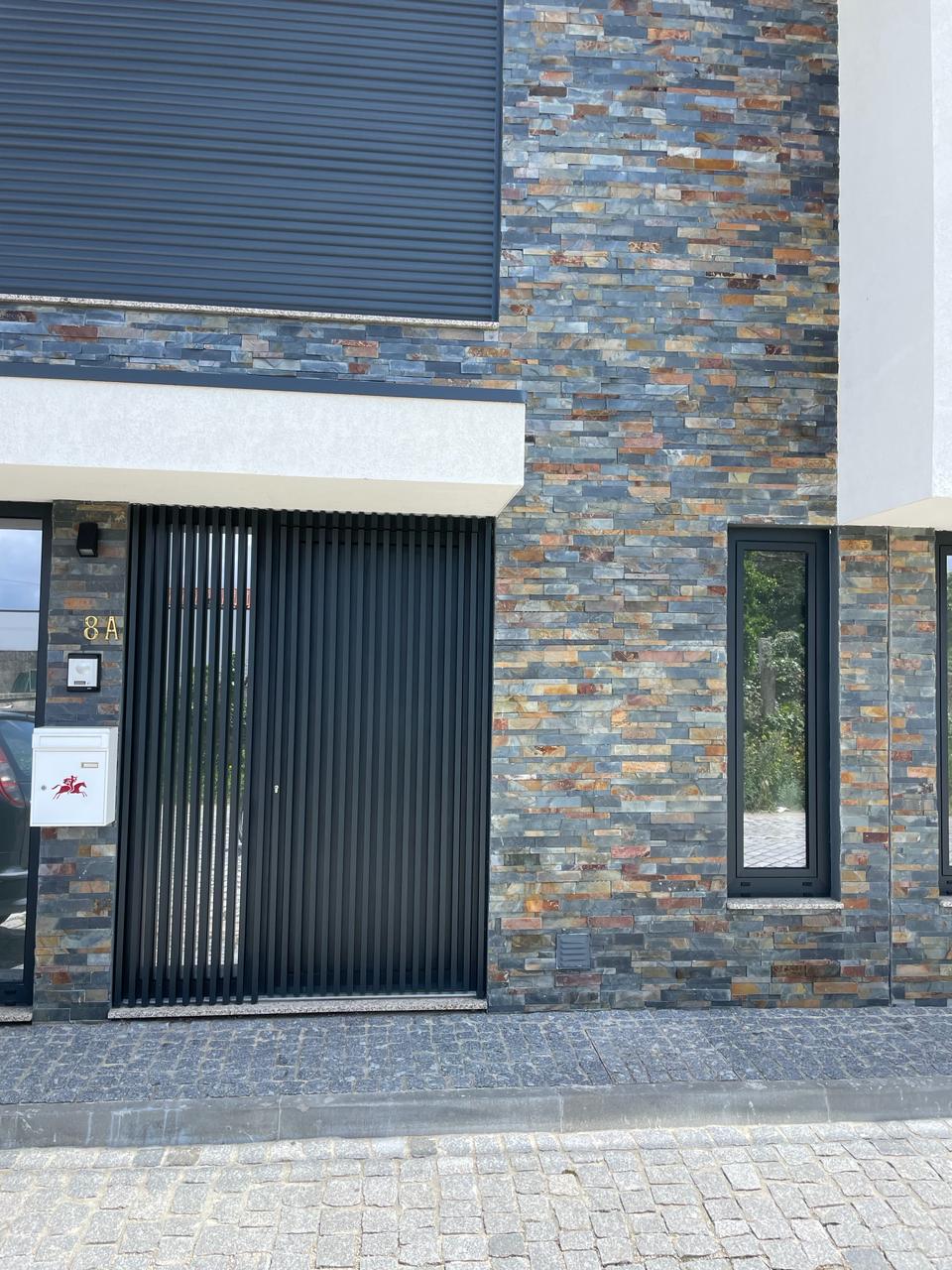 Cladding - Natural Stone Wall Autumn Blend Slate Cladding, 8 Unique Tiles, 600x150mm (Box of 8, 0.72SQM)