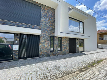 Cladding - Natural Stone Wall Autumn Blend Slate Cladding, 8 Unique Tiles, 600x150mm (Box of 8, 0.72SQM)