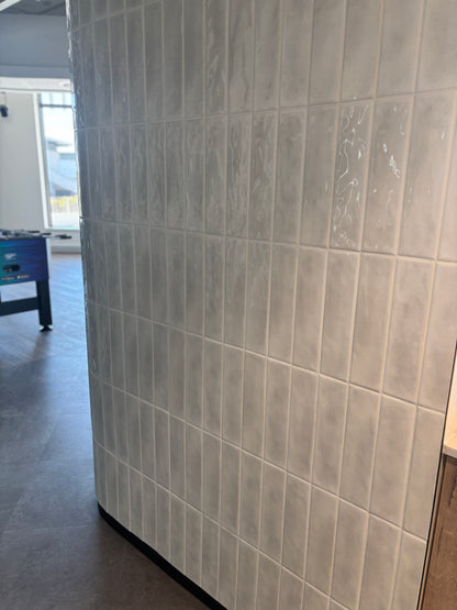 Tile Subway - Gloss, Cloud Grey, 300 - 75mm (Box of 50, 1.1 SQM)